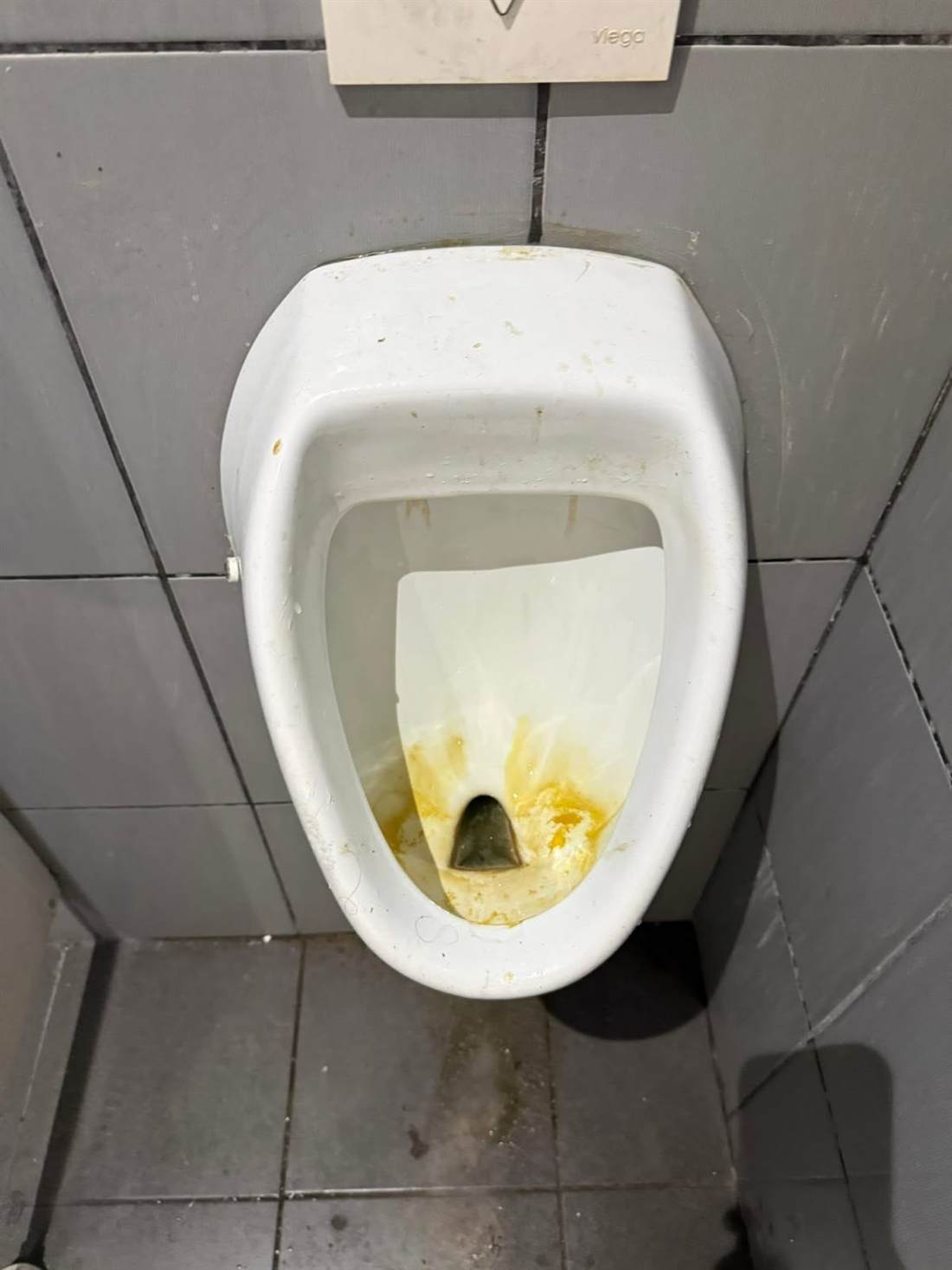 Suprafață înainte de curățare